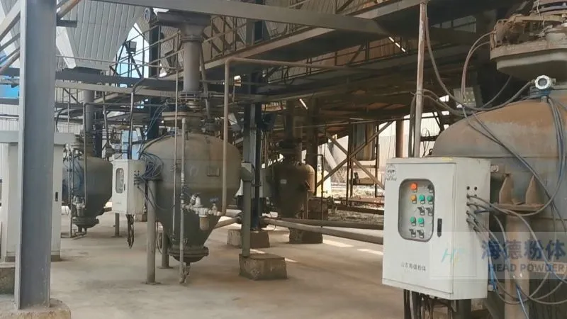 选择云母粉物料输送生产线应注意哪些因素?
